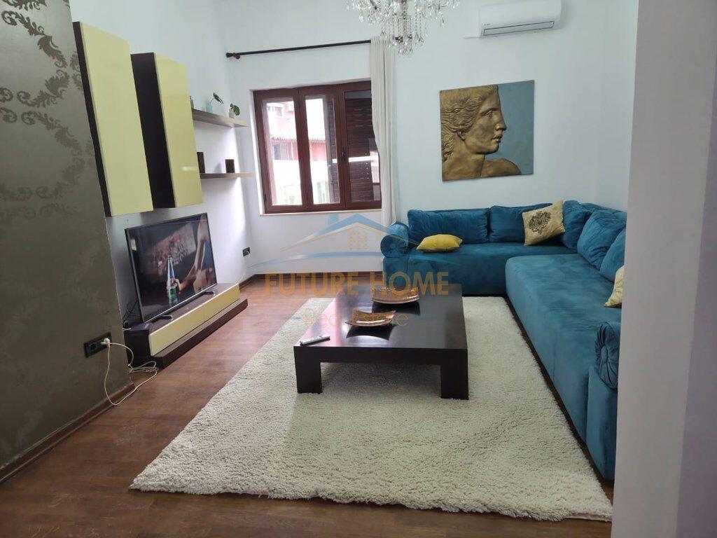 Qera • Apartament 2+1+2 • Qendër, Rruga e Dibrës, Tiranë