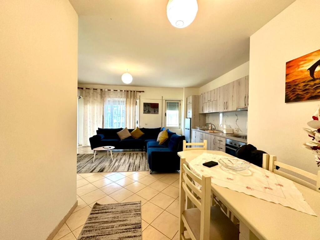 Apartament me qera 2+1+parkim Liqeni i thate