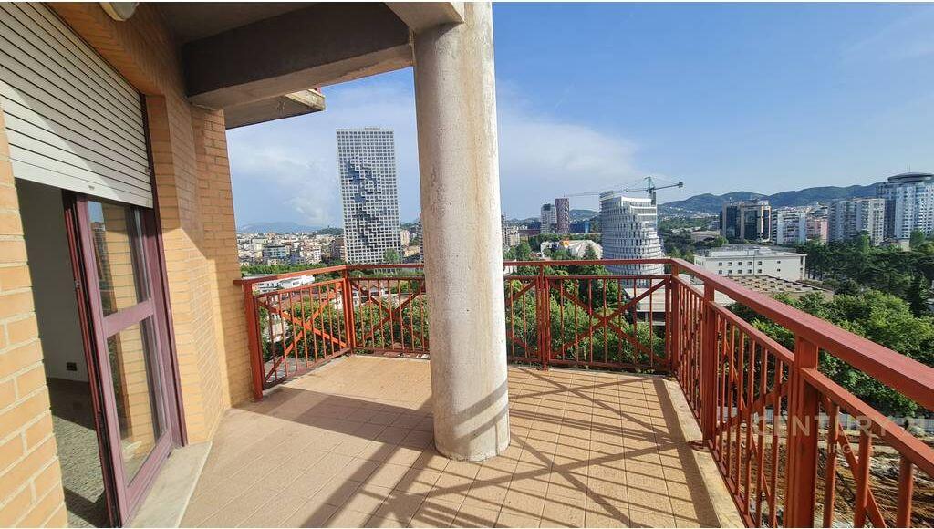 ZYRE TEK TORRE DRINI!