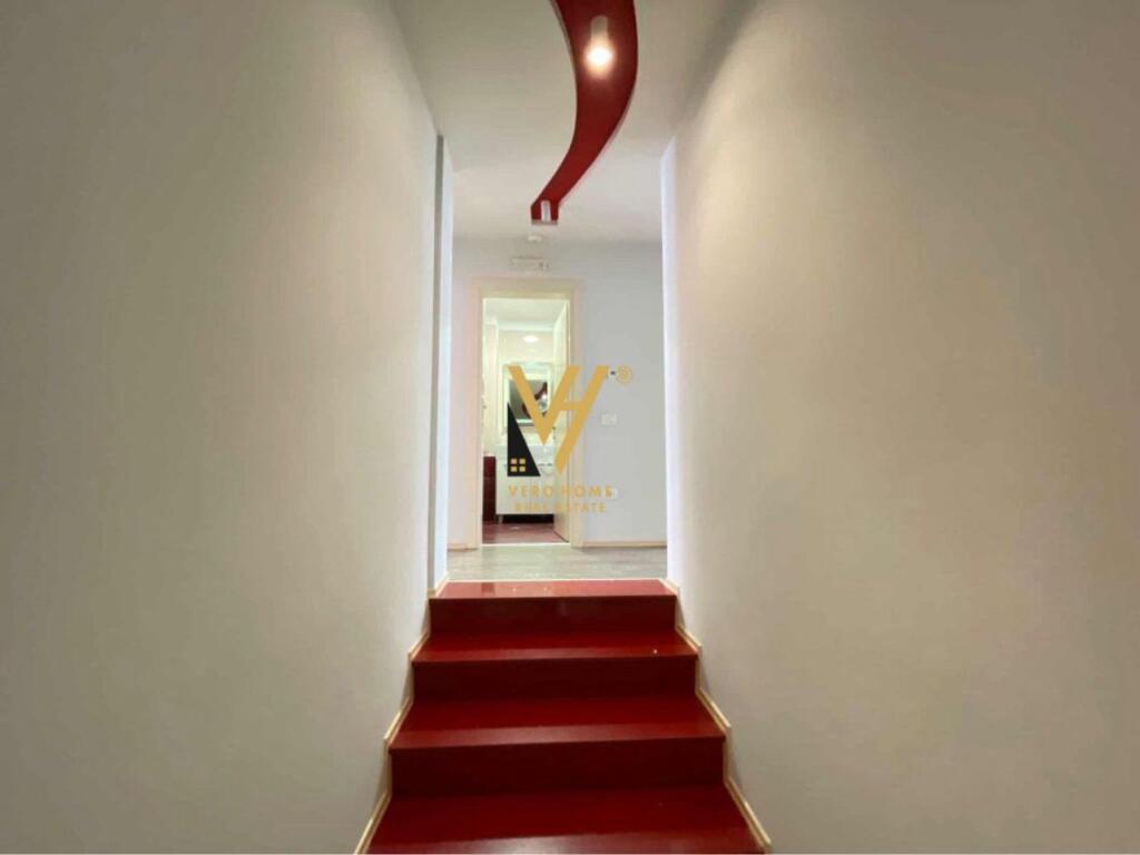 IN VENDITA PENTHOUSE 4+1+2 AL LAGO ASCIUTTO 432.600 EURO