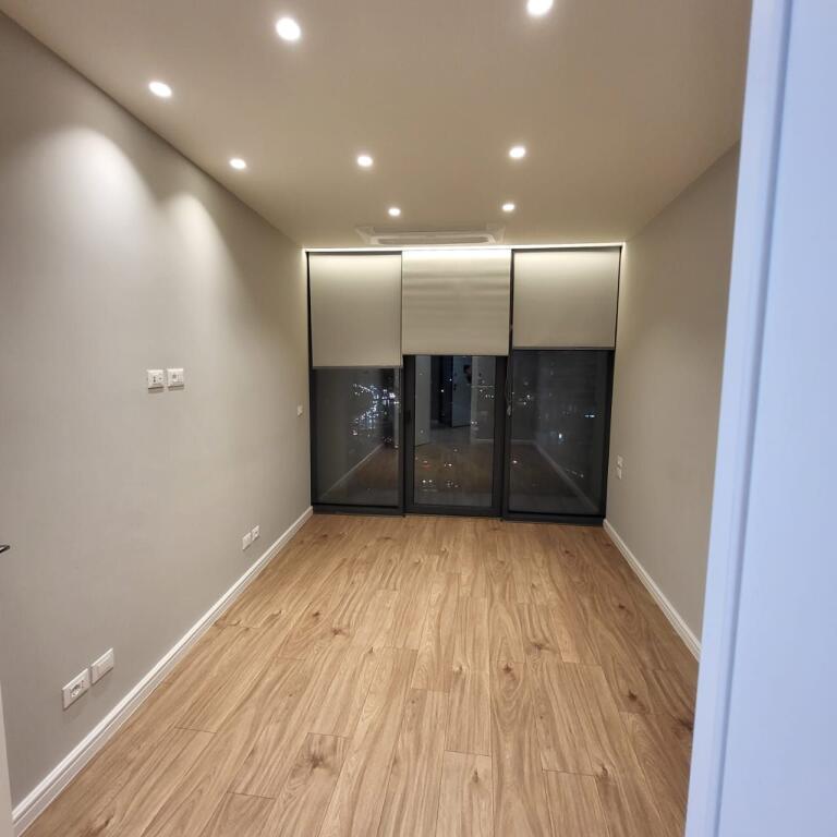 🏡 Business premises 3+1+2 Parking spaces available at Lake View