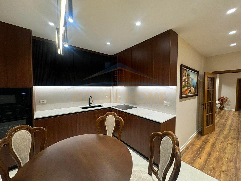 Apartament me qera 2+1+2 , Rruga Mine Peza , Tirane