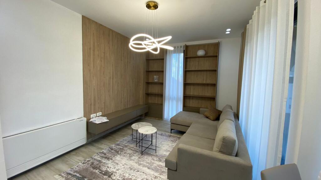 Apartment 2+1+parking space for rent Elbasan St.!