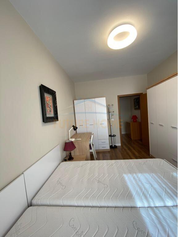 Apartament me qera 2+1+2 , Rruga Mine Peza , Tirane