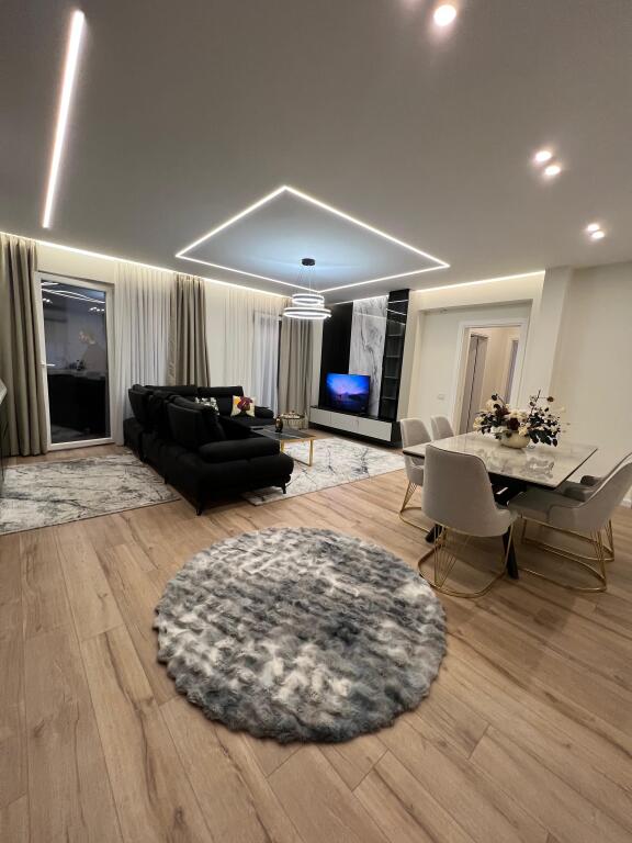 Vendesi in vendita 1+1+veranda