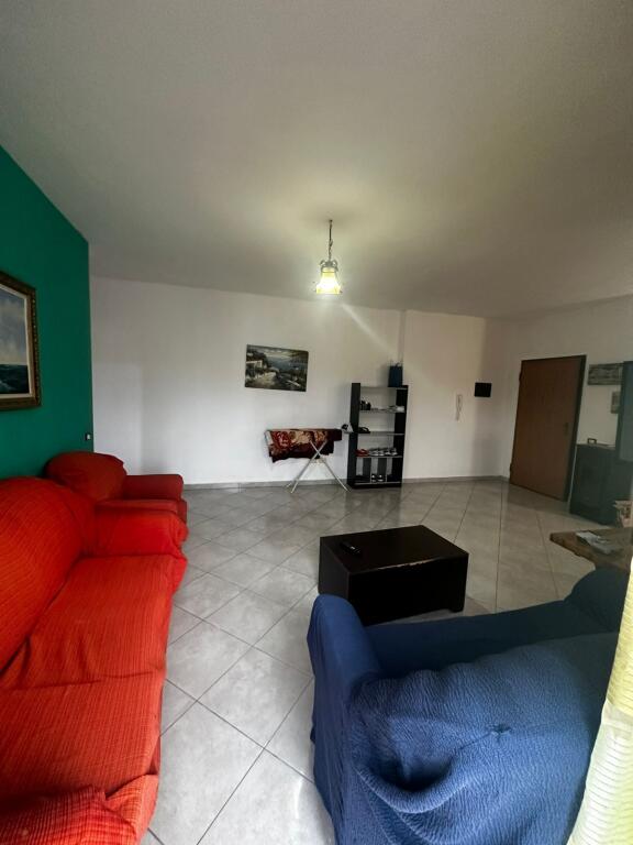 SHITET APARTAMENT 2+1 ISH FABRIKA BUKES DURRES 100.000€