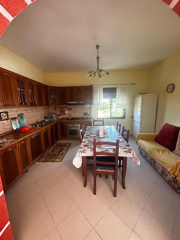 SHITET VILE 2 KATESHE SPITALLE DURRES