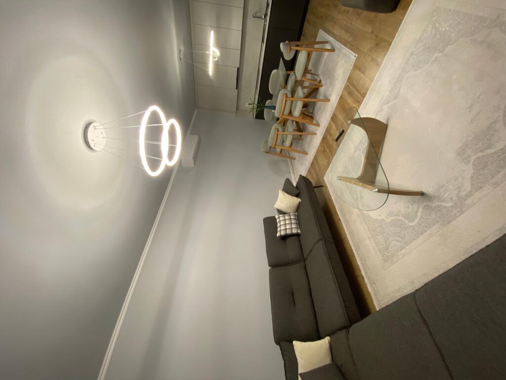 2+1,i mobiluar te liqeni i thate,rezidencat e reja,1500 euro me parkim