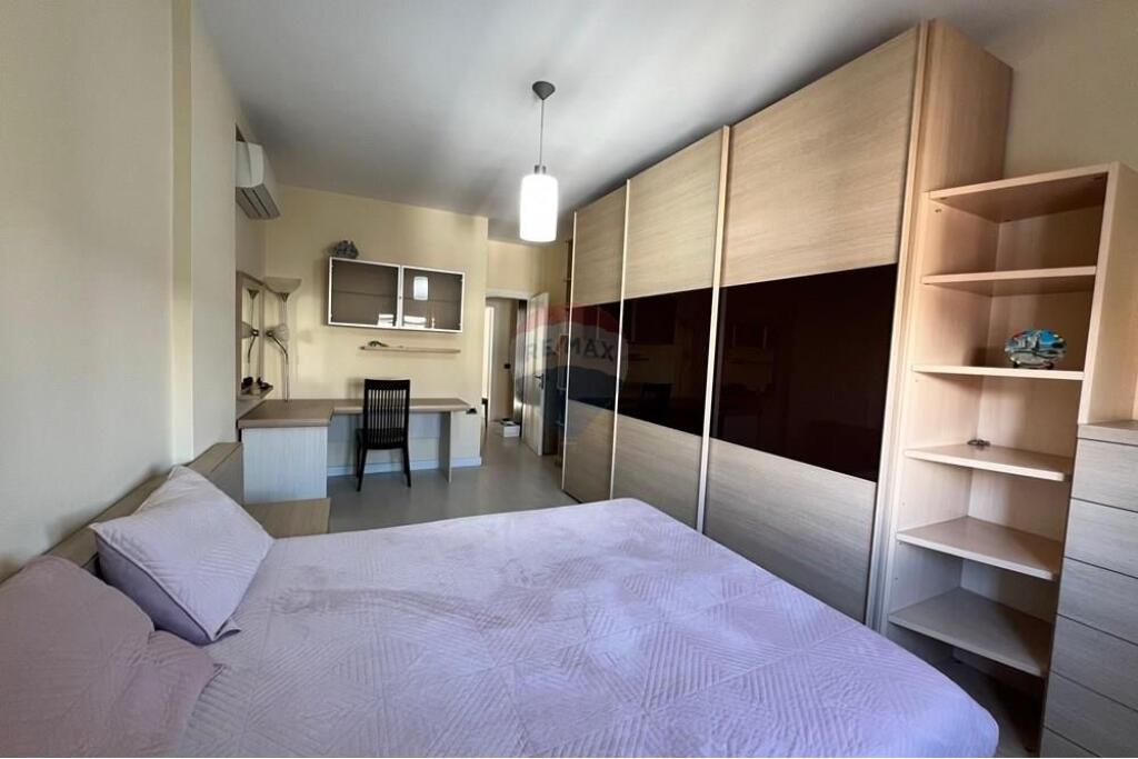 Appartamento 2+1 in affitto vicino al Comune di Parigi!