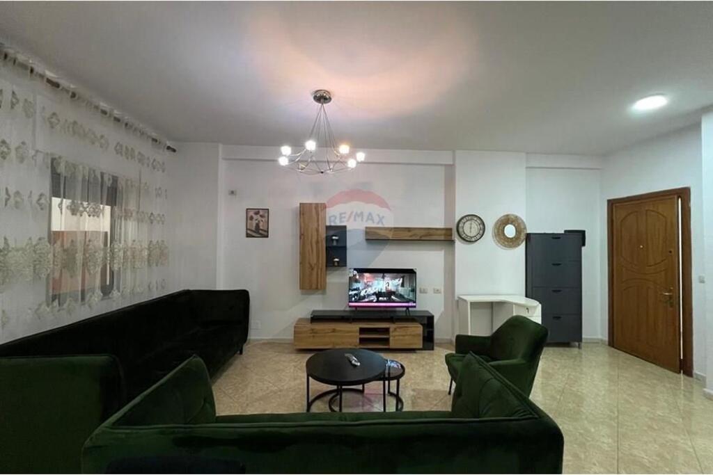 Apartment for rent 2+1 in Komuna e Parisit