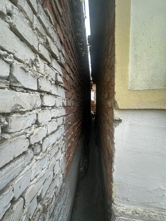 🏡 SHITET SHTËPI PRIVATE – PRANË POLICISË, DURRËS