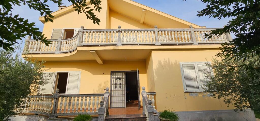 🏡 SHITET VILË 3-KATËSHE • 800 m² TOKË • PJESHKË, SHIJAK