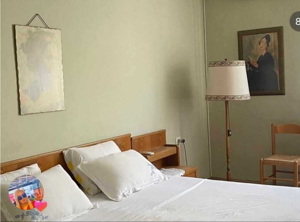 1+1,i mobiluar te posta ne qender,cmimi 600 euro