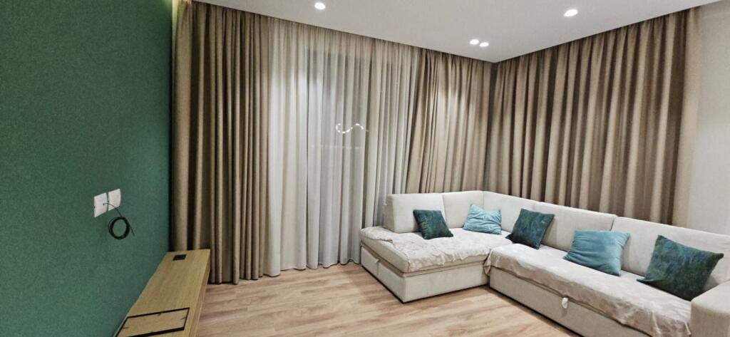 Jepet me Qira – Apartament 2+1 | Rruga Jordan Misja, Bulevardi i Ri