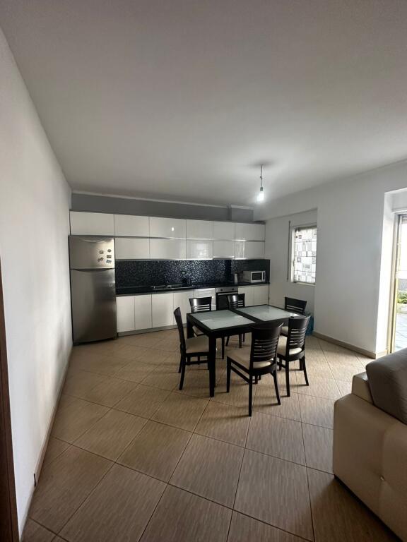 JEPET APARTAMENT ME QERA 3+1+2 TE UJESJELLSI DURRES