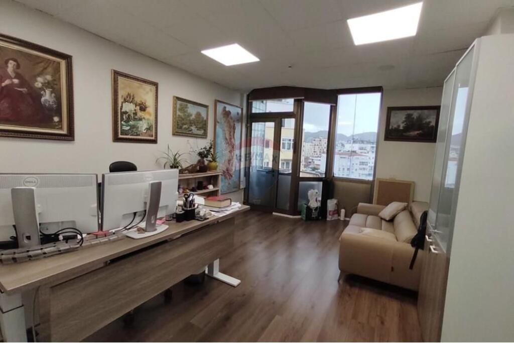 OFFICE 1+1 FOR RENT AT THE PARIS MUNICIPALITY