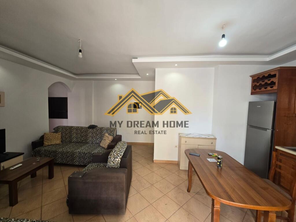 JEPET ME QIRA APARTAMENT 2+1 NE PLAZH DURRES !