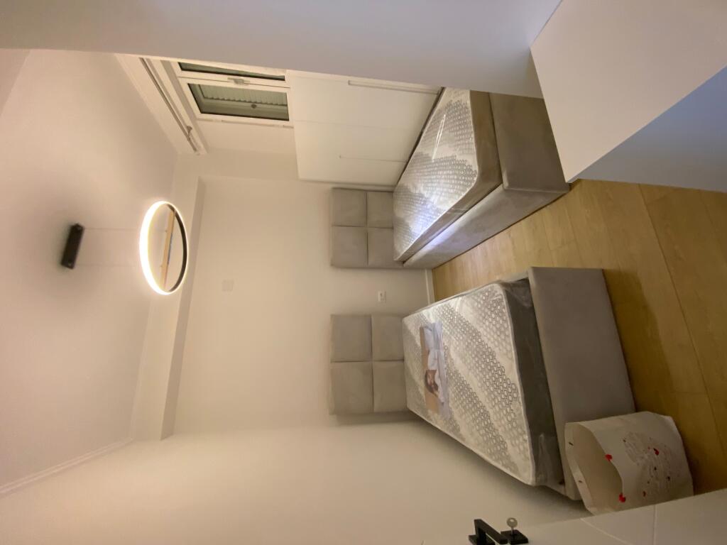 2+1,i mobiluar per here te pare,rruga peti liqeni i thate,800 euro