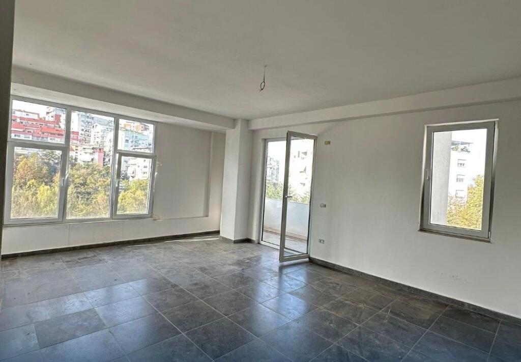 Vendesi appartamento 2+1+2 lago quello