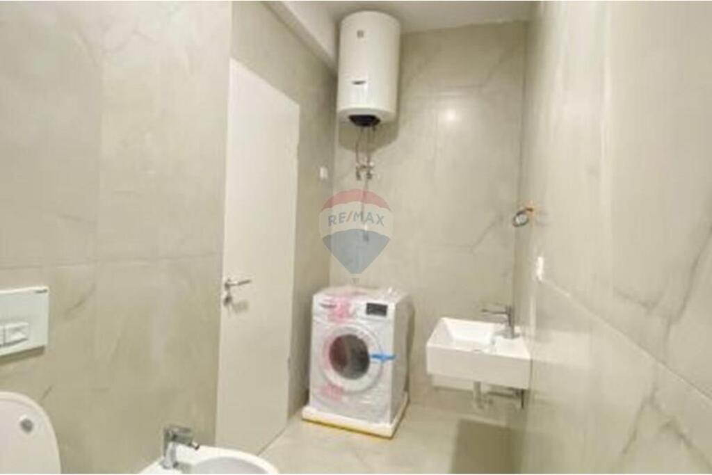 IN VENDITA, APPARTAMENTO 1+1, FRESKU, TIRANA