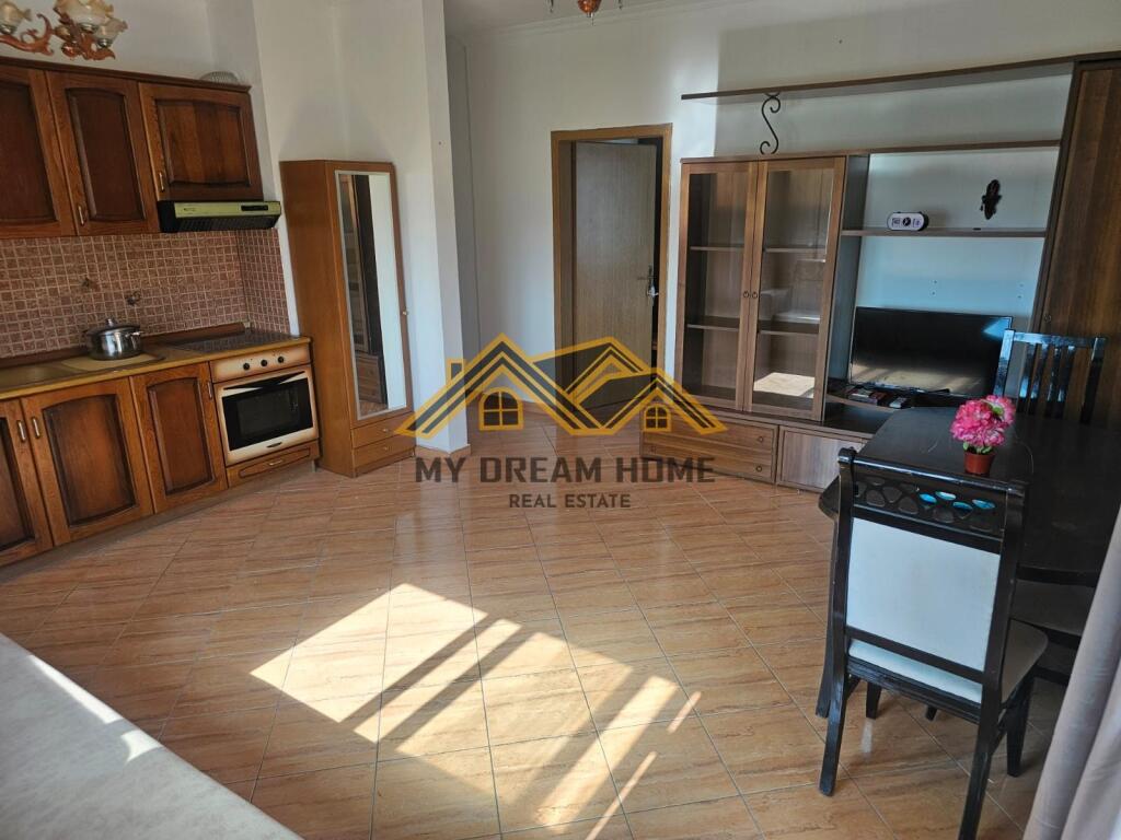 SHITET APARTAMENT 1+1 GOLEM