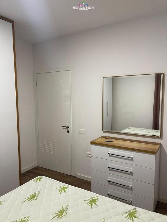 Apartament Me Qera 2+1 tek Rruga 5 Maji (ID B2201164) Tirane