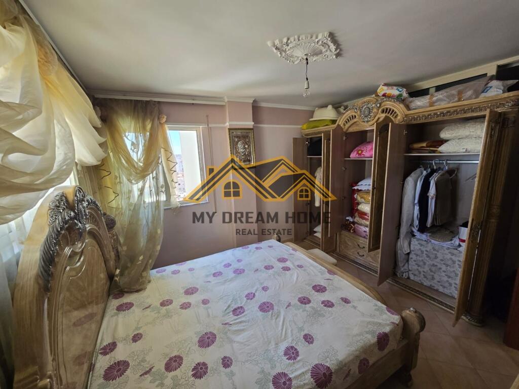 APPARTAMENTO 2+1 IN VENDITA VICINO ALLA POLIZIA DI DURRES!