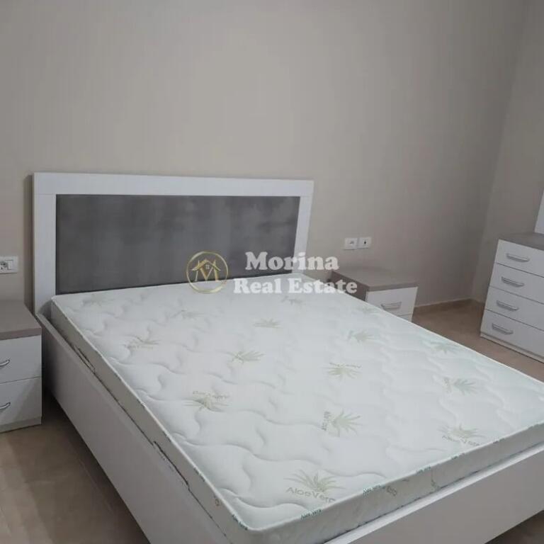 Apartament 1+1, Komuna e Parisit prane Kristal Center, 550 Euro/muaj