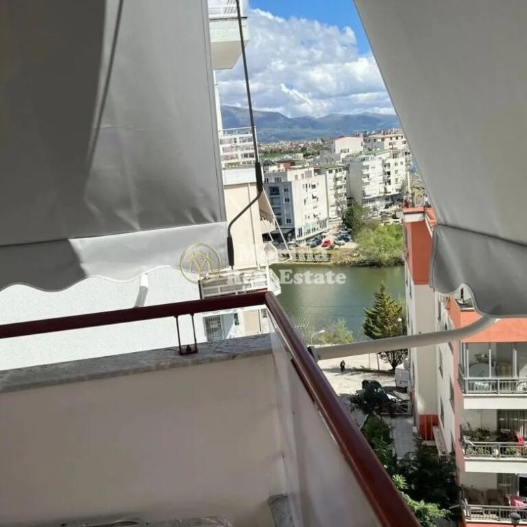 Apartament 2+1+2+2Blk dhe post parkimi perfshire, Liqeni i Thate, 750 euro.