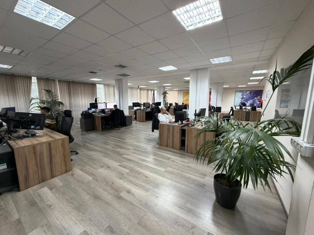 🏡 Locale per ufficio in affitto nel Centro