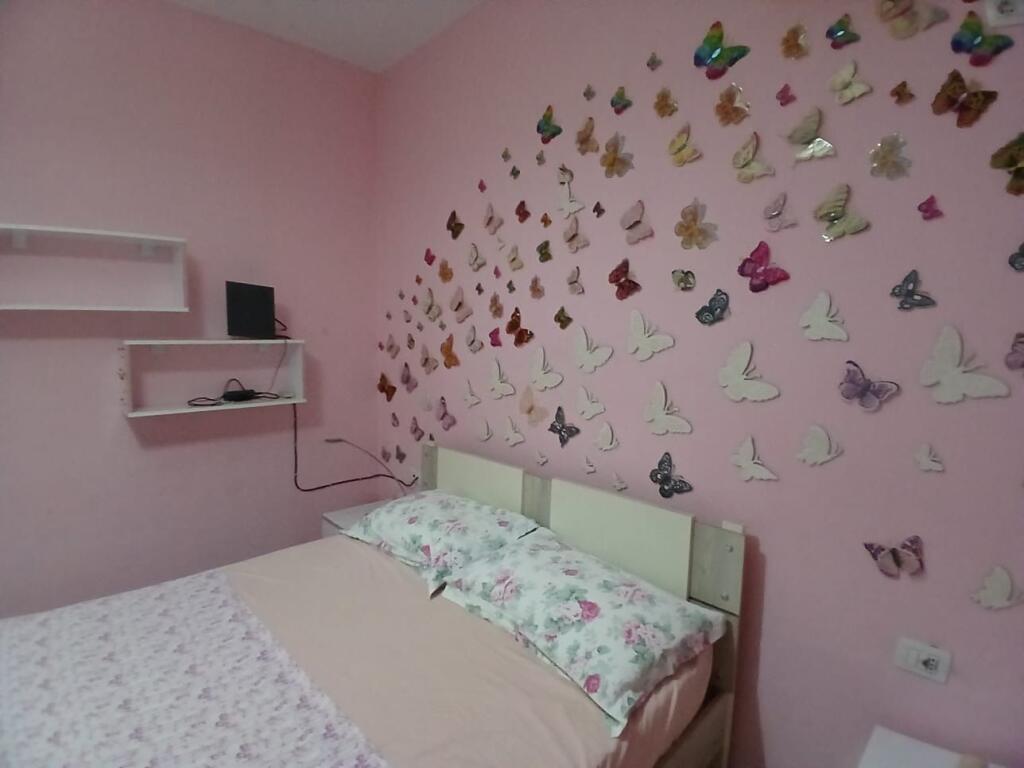 Jepet Me Qera Apartament 2+1+2 Tualete + 2 Ballkone