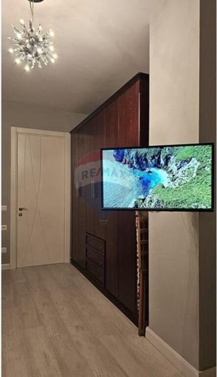 Apartament 2+1+2 te Rruga e Barrikadave!!!!!!!!!!