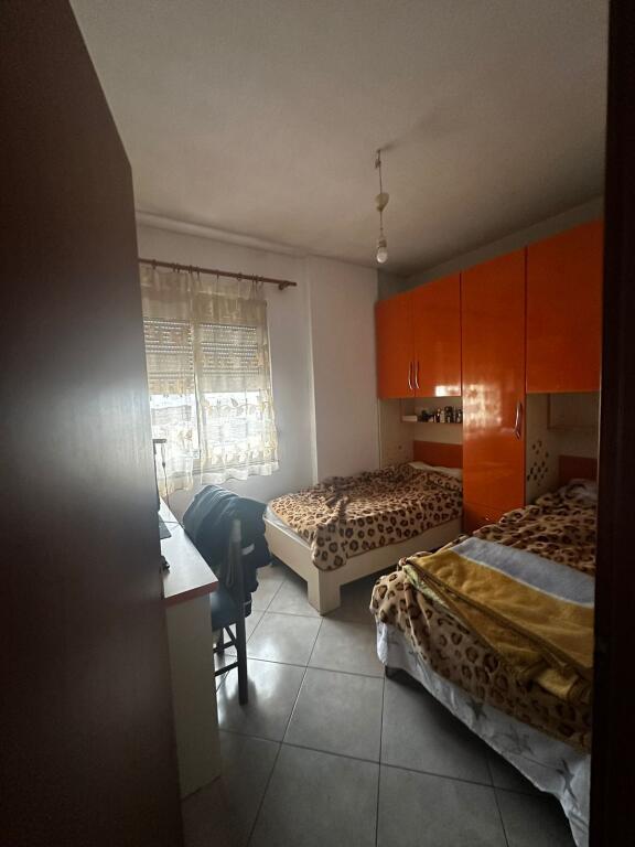 SHITET APARTAMENT 2+1 ISH FABRIKA BUKES DURRES 100.000€