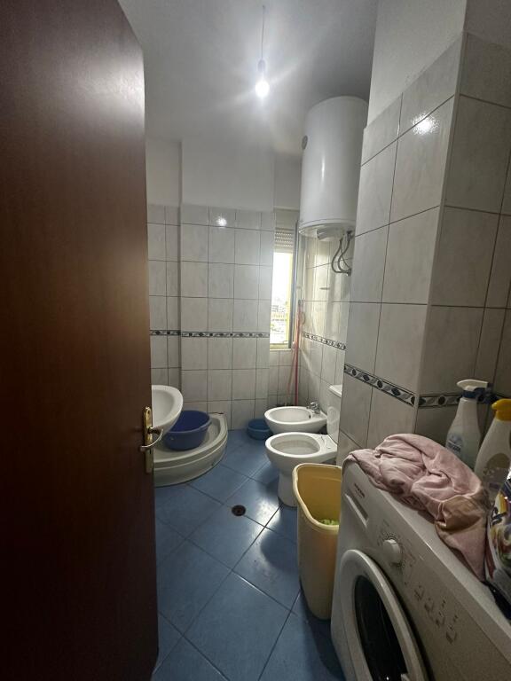 SHITET APARTAMENT 2+1 ISH FABRIKA BUKES DURRES 100.000€