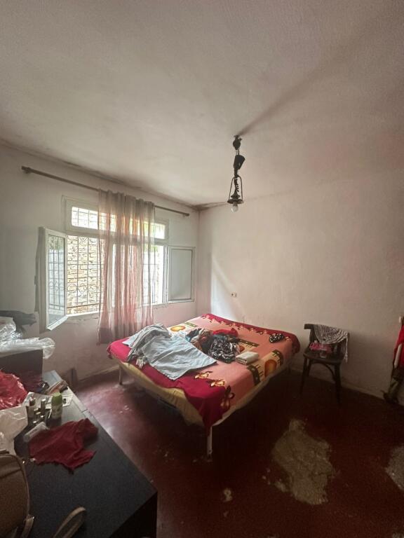 🏡 SHITET SHTËPI PRIVATE – PRANË POLICISË, DURRËS