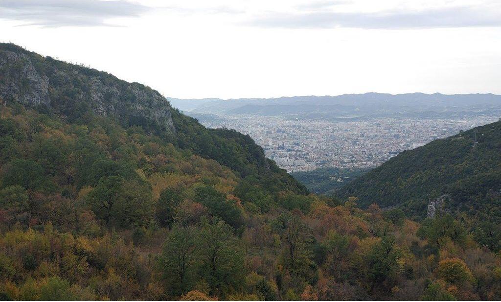 SHESIM TOKE NE LINZE 140,000 €