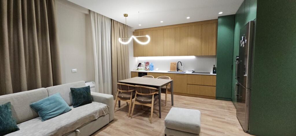 Jepet me Qira – Apartament 2+1 | Rruga Jordan Misja, Bulevardi i Ri