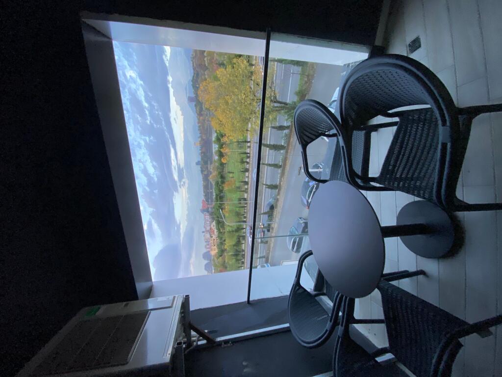 2+1,i mobiluar te liqeni i thate,rezidencat e reja,1500 euro me parkim