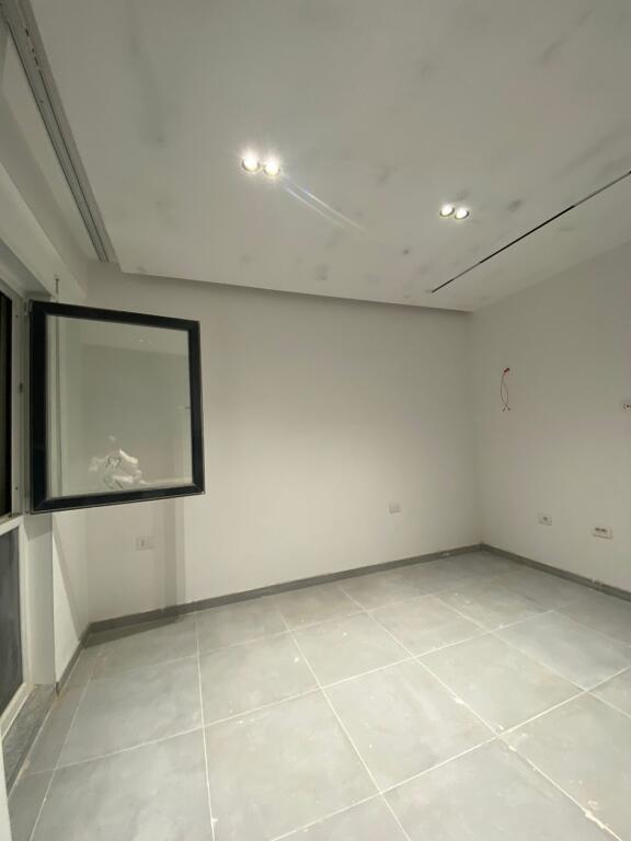 qera, Garsoniere, Rruga 5 Maji, 270 Euro/muaj