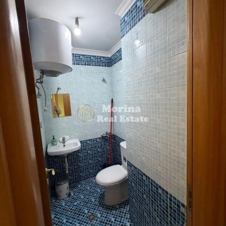 Qera, Ambient Biznesi, Zogu i Zi, Sheshi Karl Topia, 800Euro/Muaj