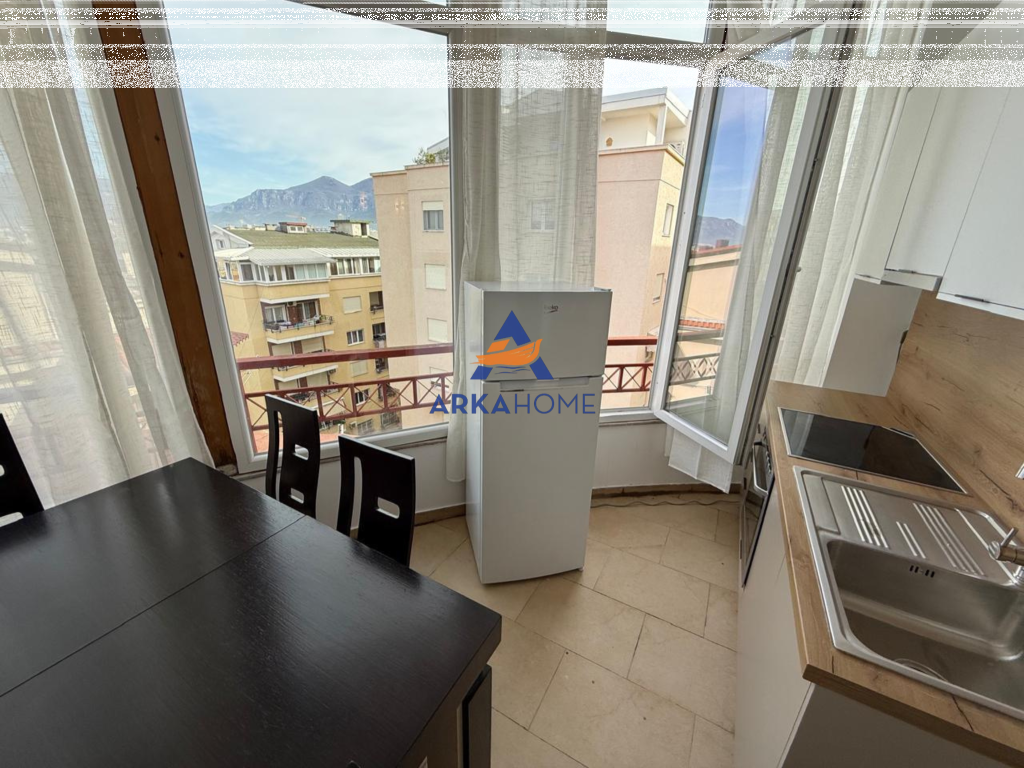 JEPET ME QIRA APARTAMENT 2+1 +BALLKON "KOMUNA E PARISIT" 700 EURO