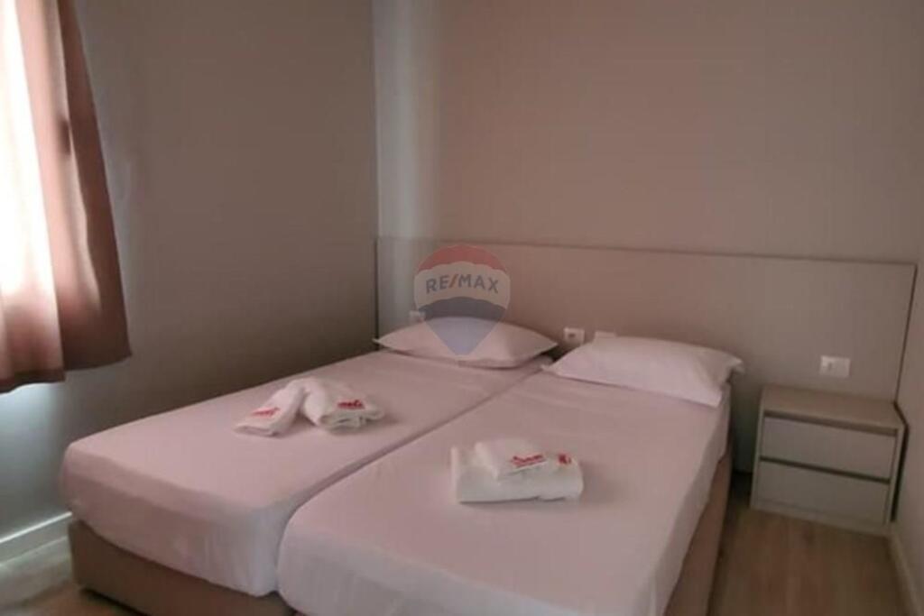 Residential building for rent on 5 Maji Street, Tirana