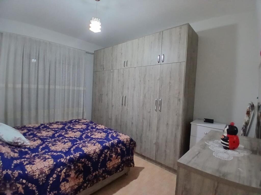 Jepet Me Qera Apartament 2+1+2 Tualete + 2 Ballkone