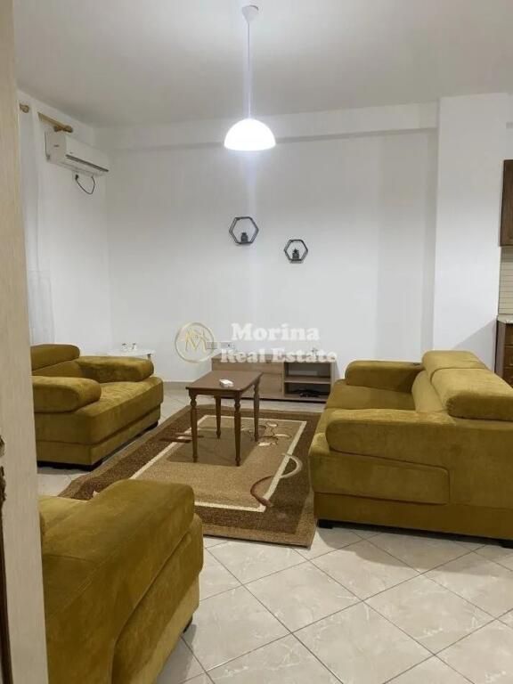 Qera, Apartament 1+1, Yzberisht, 400Euro/muaj