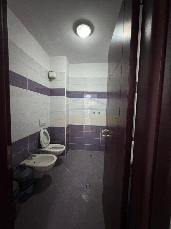 Shitet Apartament 2+1 Rruga Muhamet Gjollesha, Tirane