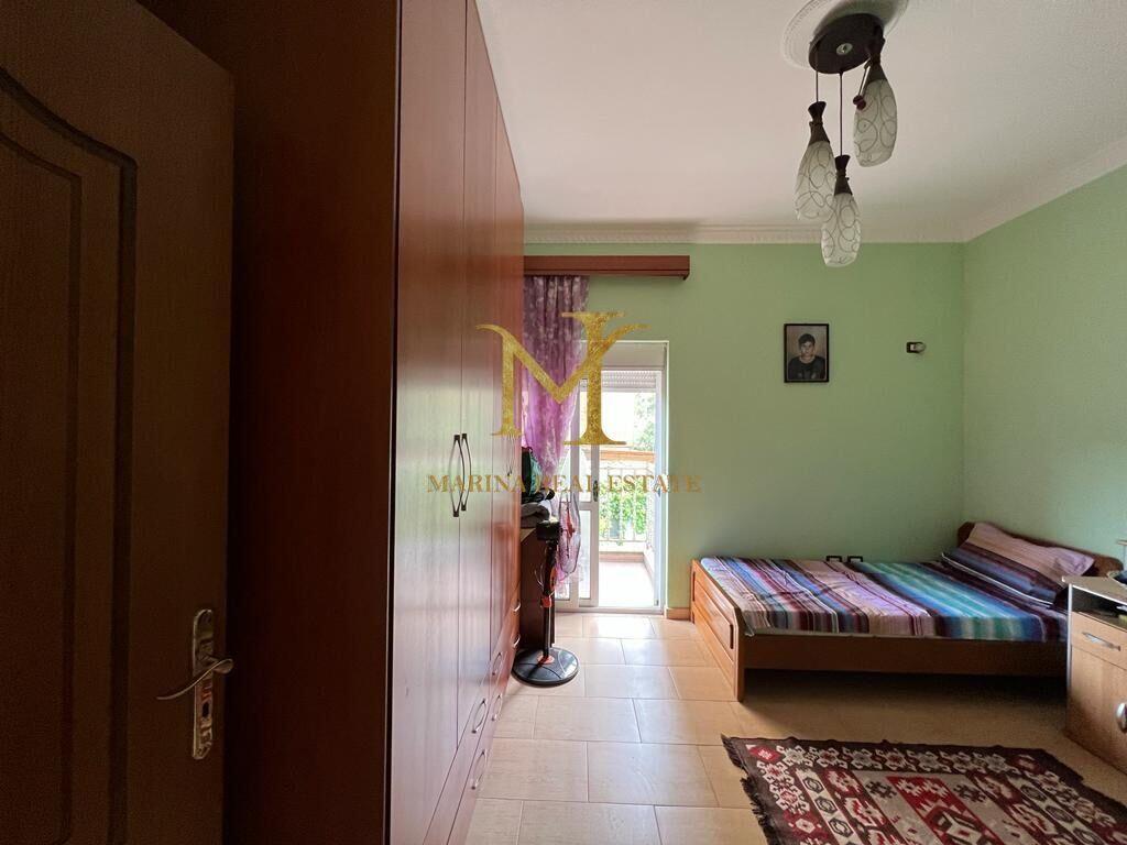 FOR RENT 2ND FLOOR, PRIVATE HOUSE NEAR DAJLANI BRIDGE !!