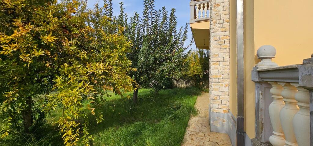 🏡 SHITET VILË 3-KATËSHE • 800 m² TOKË • PJESHKË, SHIJAK