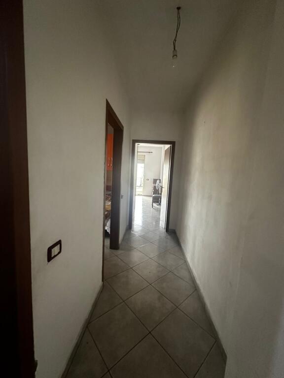 SHITET APARTAMENT 2+1 ISH FABRIKA BUKES DURRES 100.000€