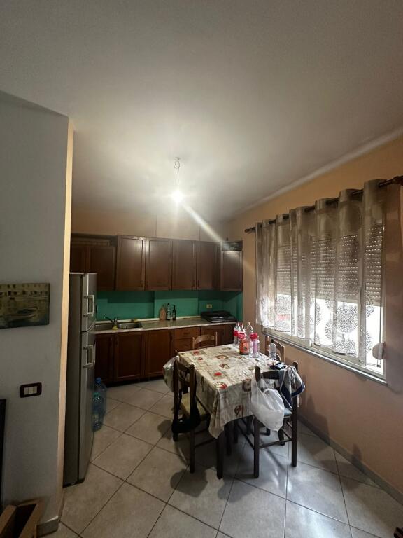 SHITET APARTAMENT 2+1 ISH FABRIKA BUKES DURRES 100.000€