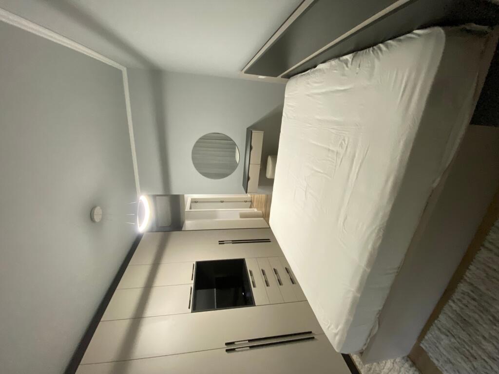 2+1,i mobiluar te liqeni i thate,rezidencat e reja,1500 euro me parkim